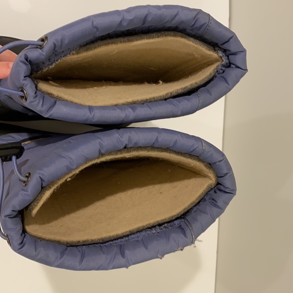 Sorel Snow Chariot snow boots - Size 5 - Picture 9 of 12